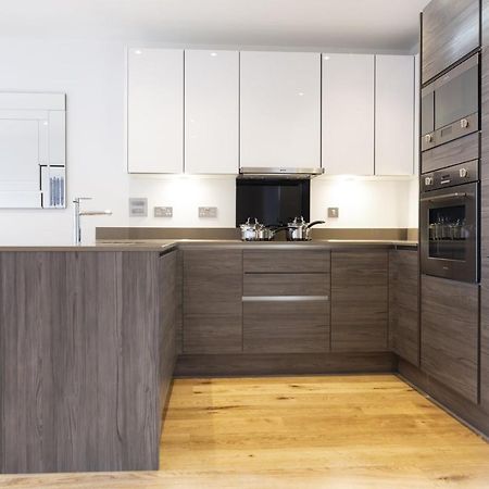 Stylish Family Sized 2 Bedroom Apartment London Bagian luar foto