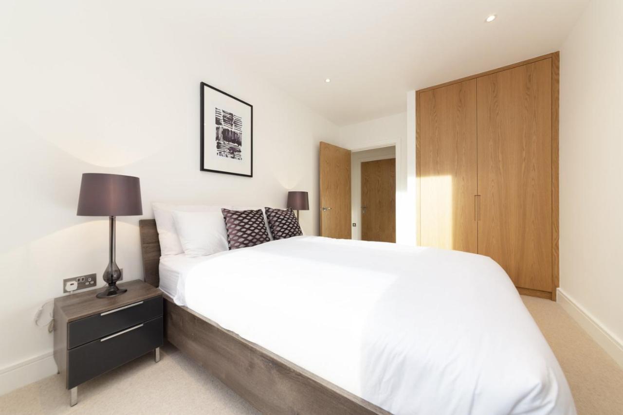 Stylish Family Sized 2 Bedroom Apartment London Bagian luar foto