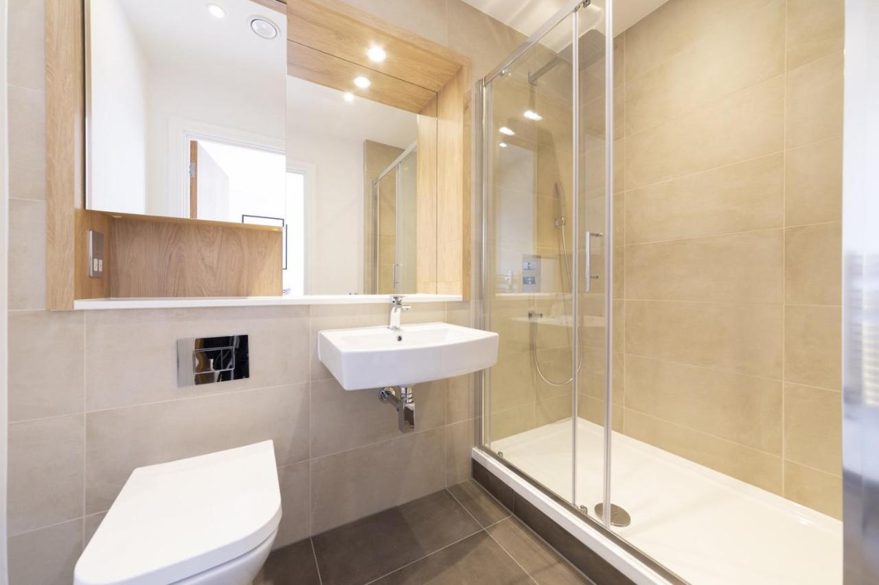 Stylish Family Sized 2 Bedroom Apartment London Bagian luar foto